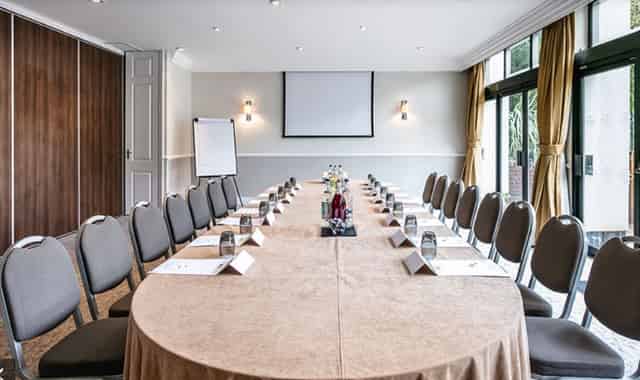 Best Western Pinewood Manchester Airport - Wilmslow Hotel