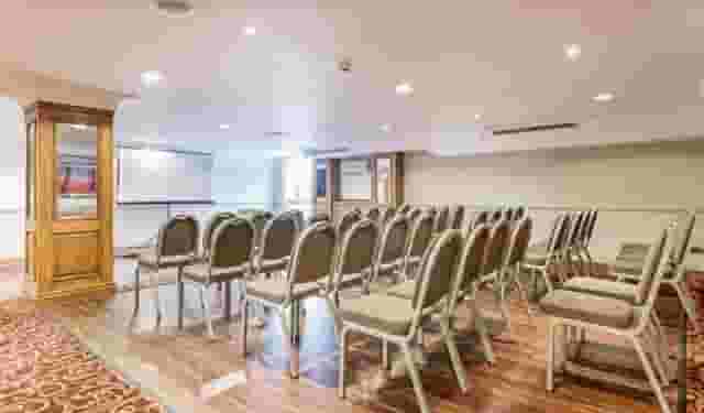 Best Western Pinewood Manchester Airport - Wilmslow Hotel