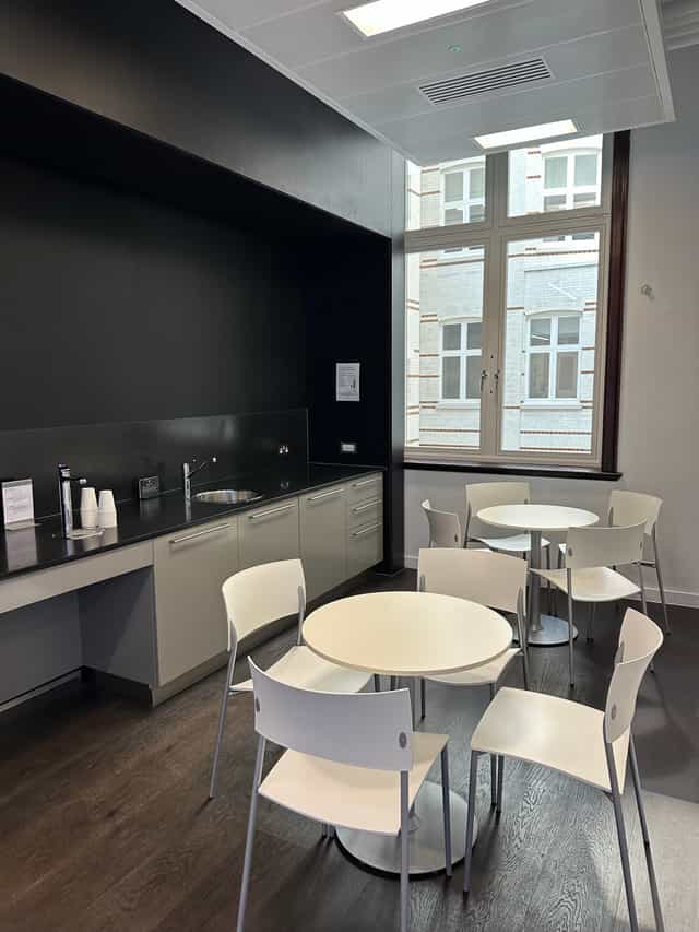 Modern break area at Scenario Assessment Centre, ideal for meetings and networking events.