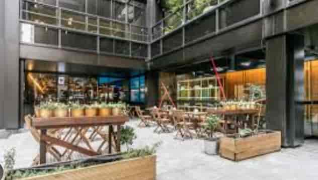 Stylish outdoor venue at Leadenhall Street Studio, perfect for events and gatherings.