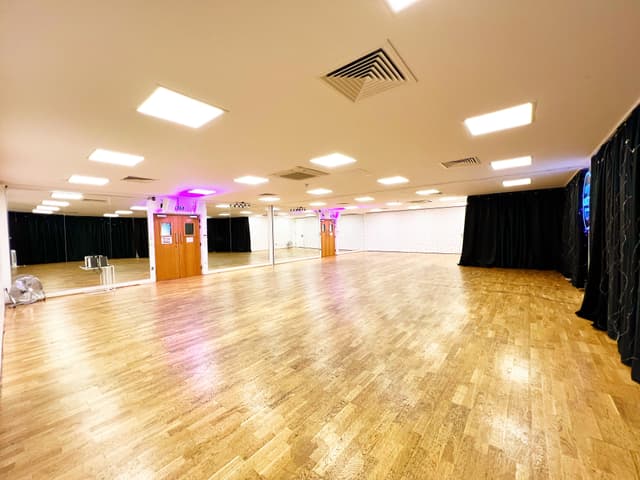 UNIT 3 studios
