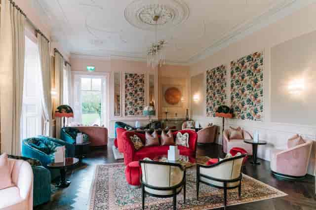 The Champagne Bar 