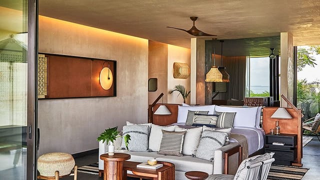 Modern studio hotel suite in Etéreo, ideal for meetings and retreats.