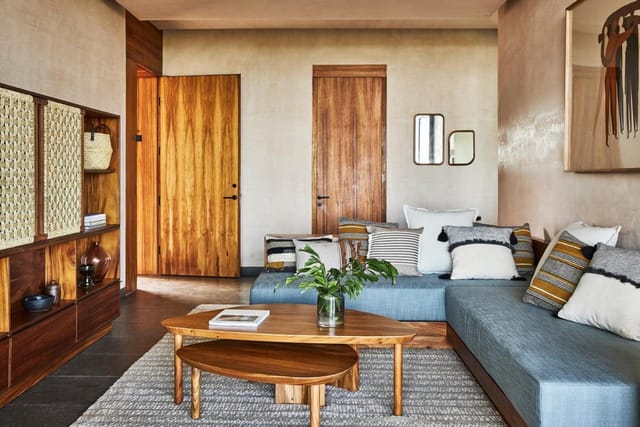 Stylish lounge area in Etéreo, perfect for networking and informal meetings.