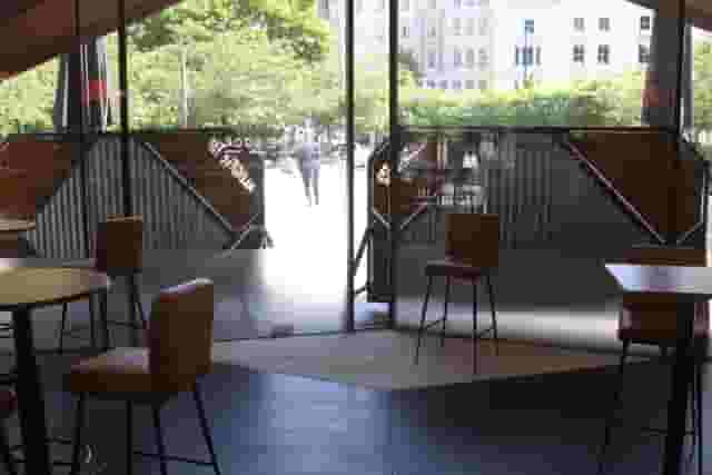 Aldgate Tap