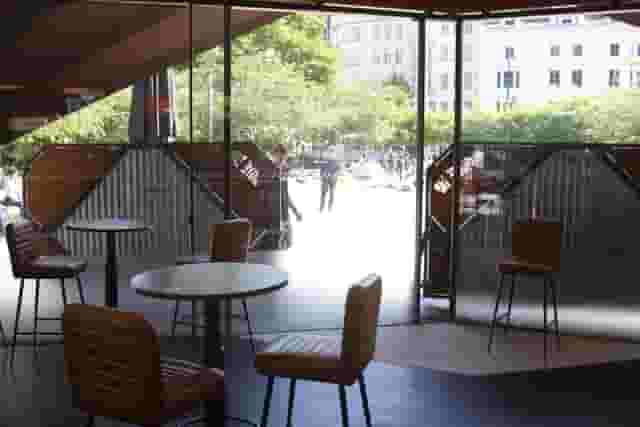 Aldgate Tap
