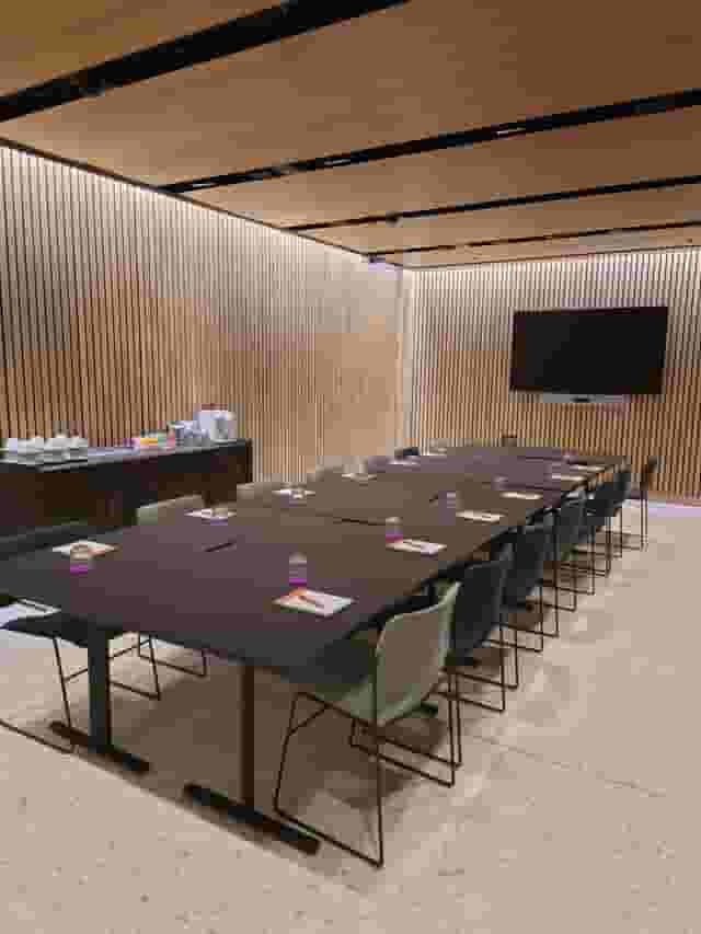 8 Bishopsgate