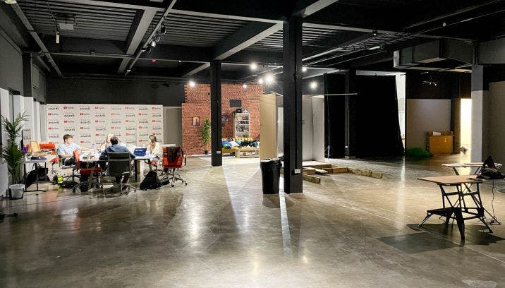 Versatile Studio 7 event space in London, perfect for workshops and networking.