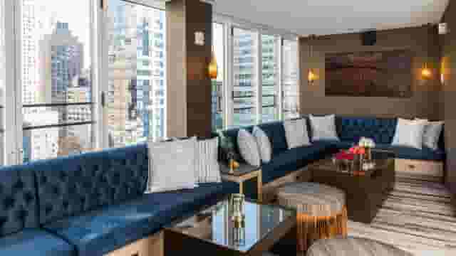 Fully Enclosed Skybar/Lounge