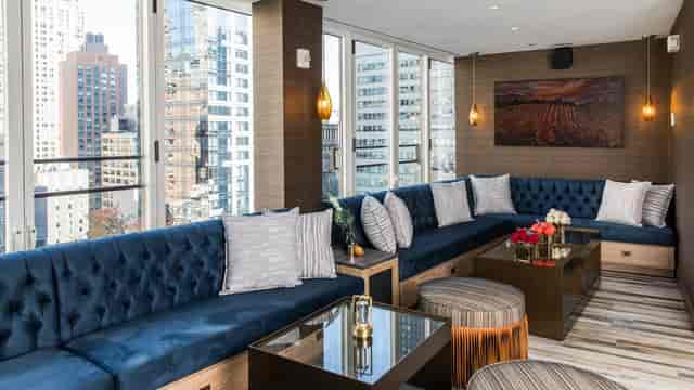 Stylish lounge with plush seating, ideal for networking events and meetings.