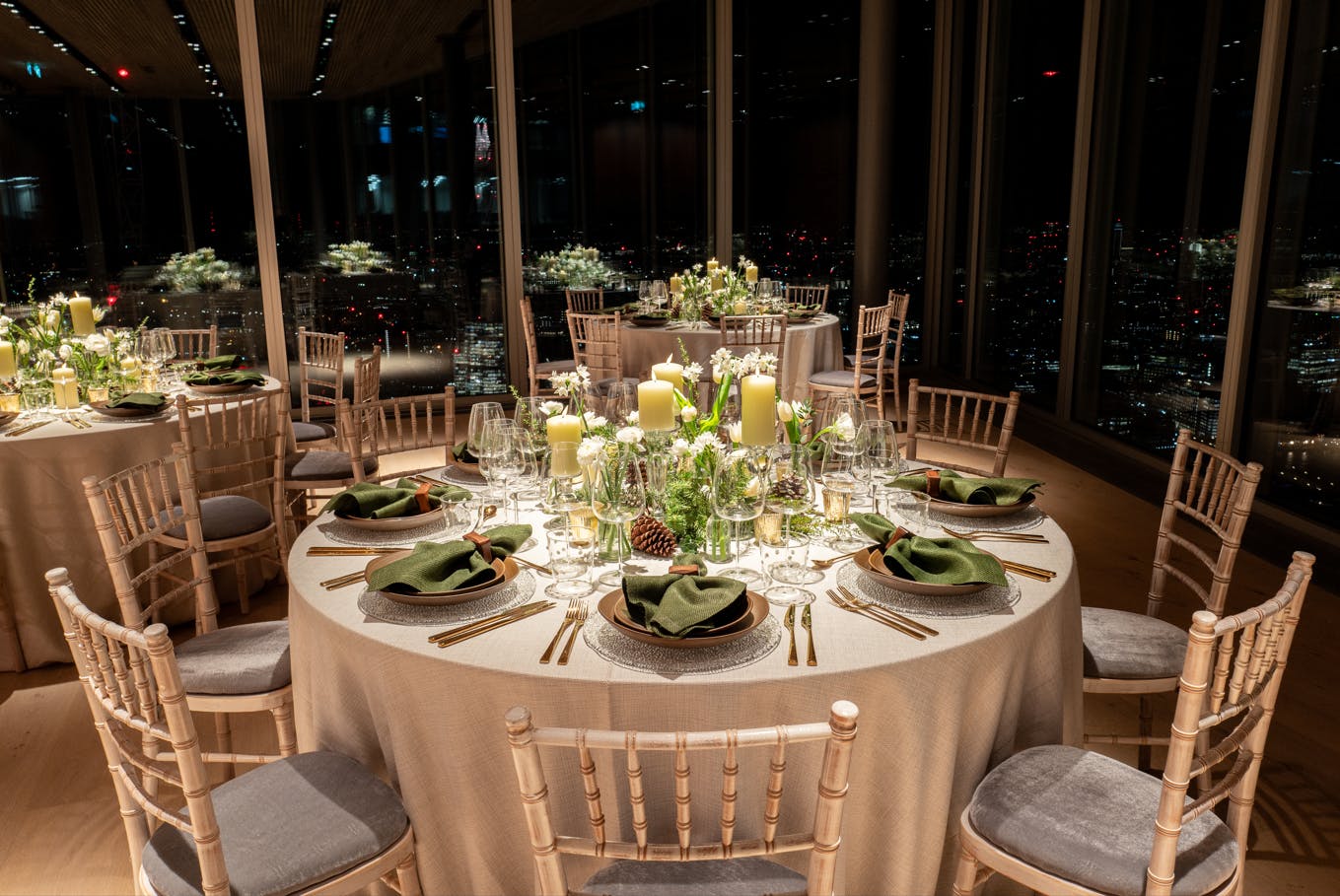 Elegant dining table at The Lookout, Bishopsgate for corporate events and celebrations.