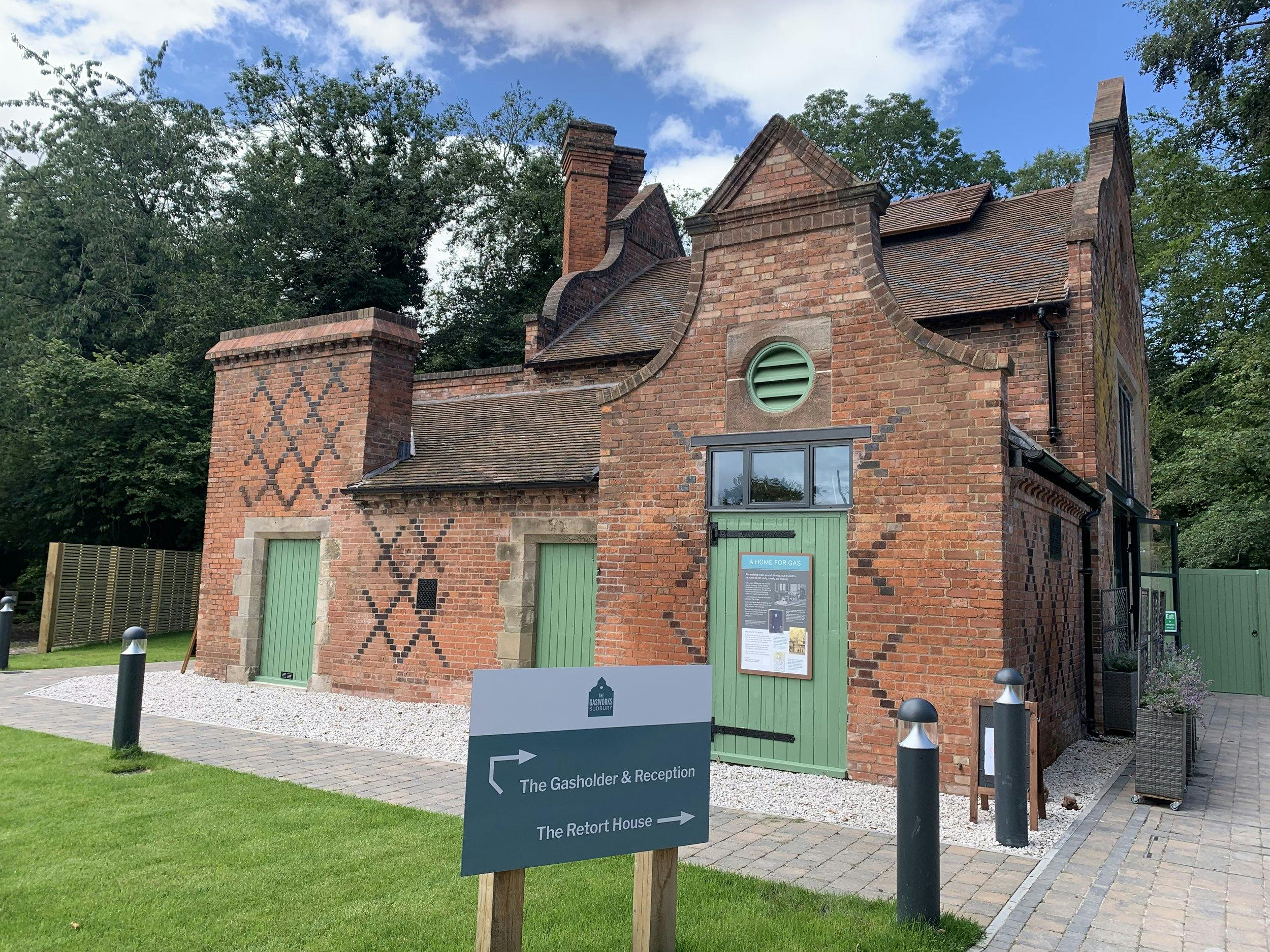 Charming rustic venue, The Retort, ideal for corporate retreats and creative workshops.
