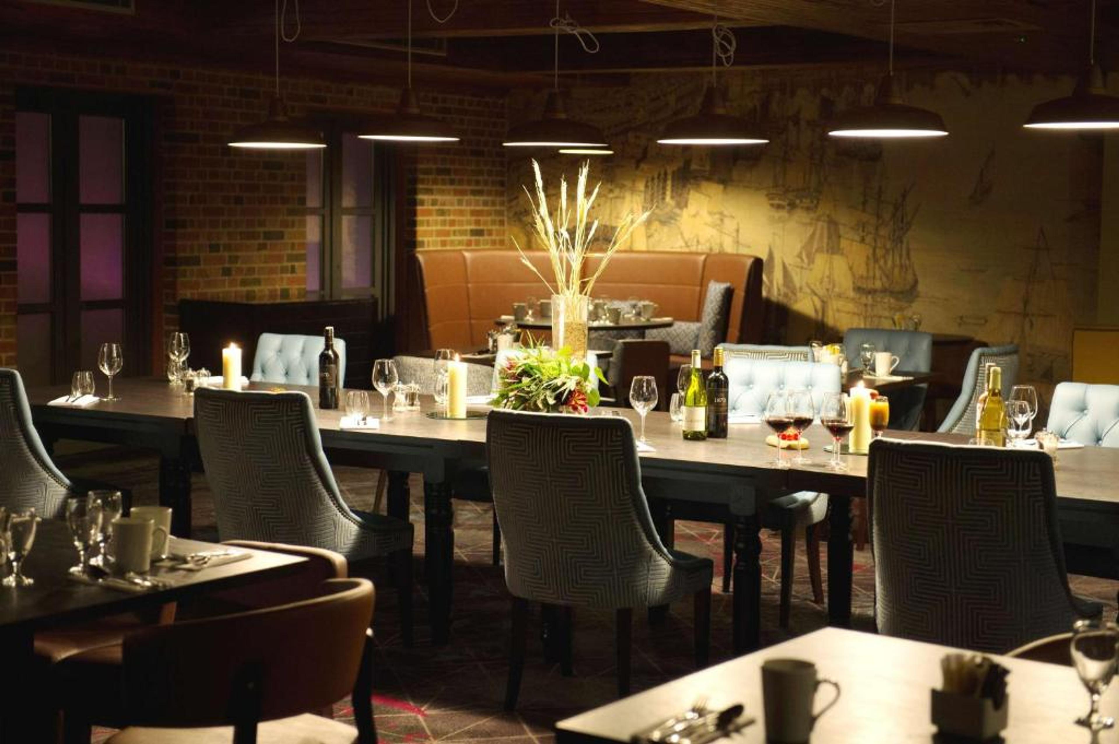 Elegant banquet hall at DoubleTree London, ideal for intimate meetings and private dinners. - Banner