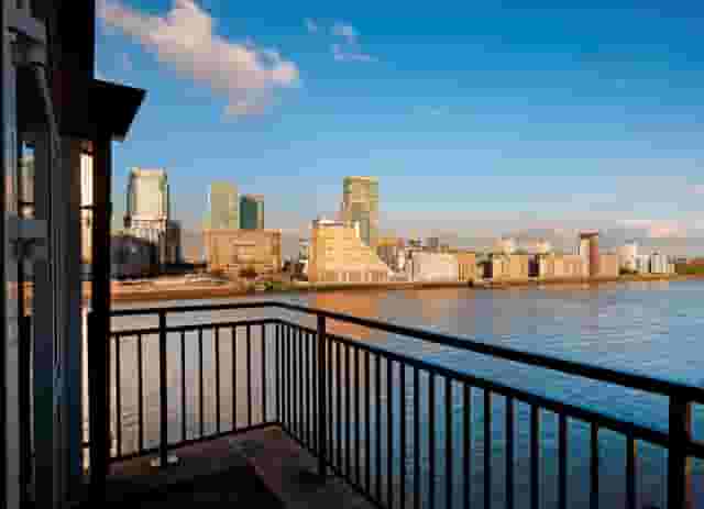 DoubleTree by Hilton London - Docklands Riverside
