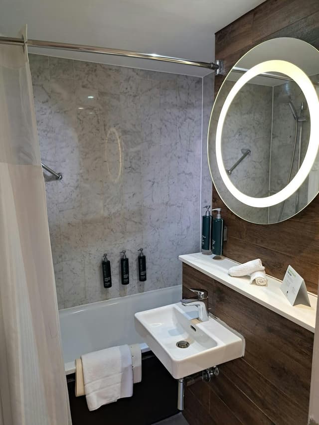 DoubleTree by Hilton London - Docklands Riverside