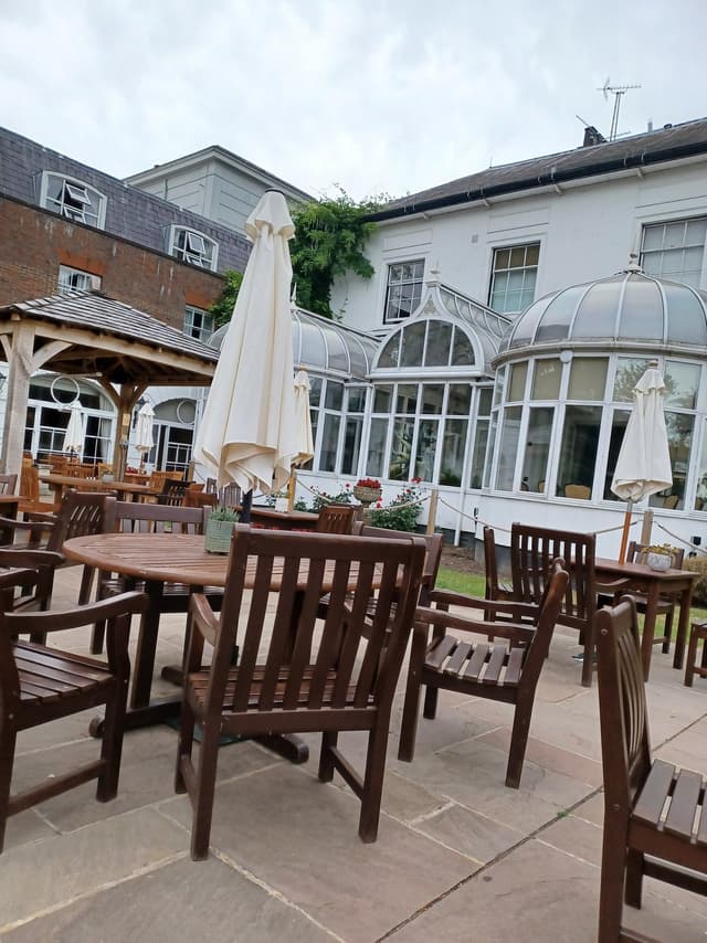 Terrace Bar