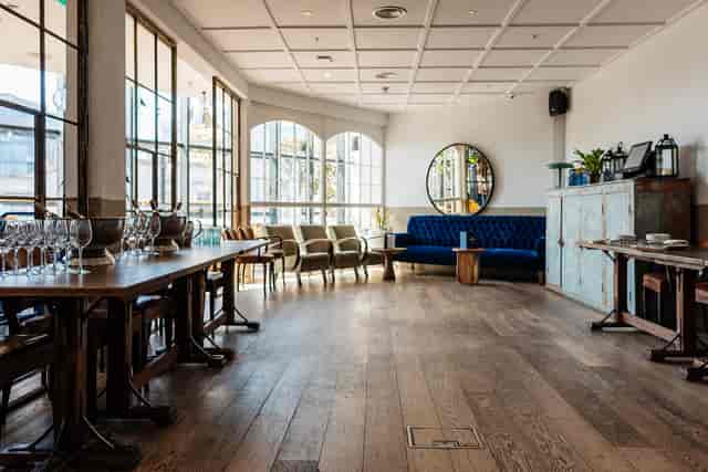 601 Queens Road - image 3