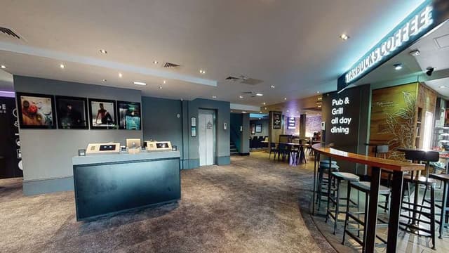 Meeting Rooms