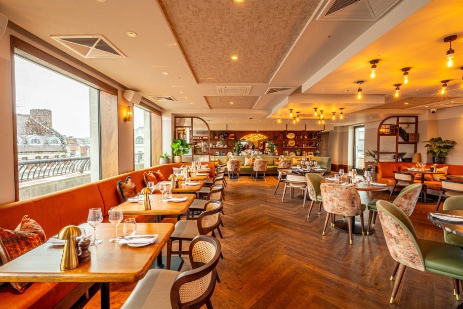 Stylish restaurant venue in Kitty Hawk, ideal for networking events and private dinners.
