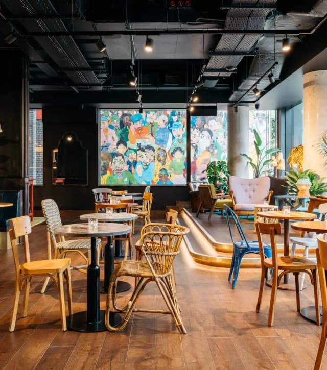 Ruby Zoe Hotel & Bar