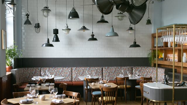 Eli's Restaurant