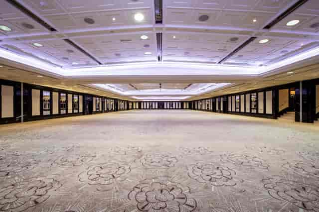 Spacious event venue in Royal Lancaster London, ideal for conferences and gatherings.