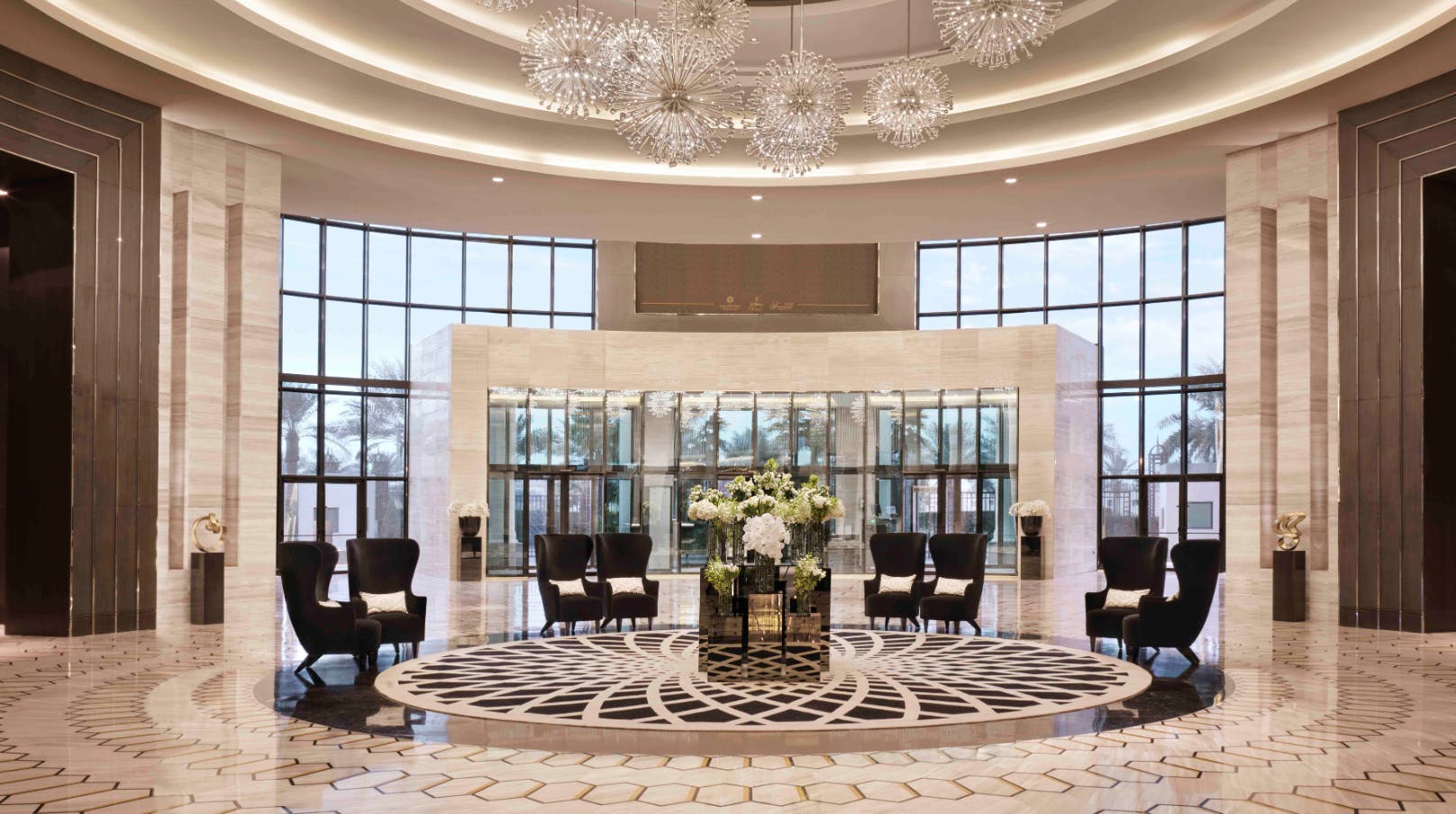 Elegant Dammam lobby at Fairmont Riyadh, perfect for high-end events and gatherings.