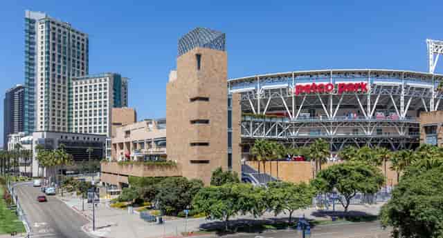 Petco Park-Adjacent Omni San Diego ...