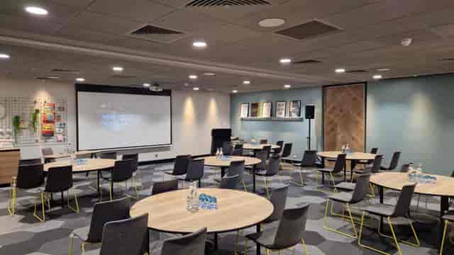 Novotel London Tower Bridge - image 2