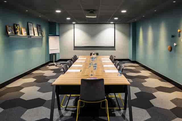 Novotel London Tower Bridge - image 2