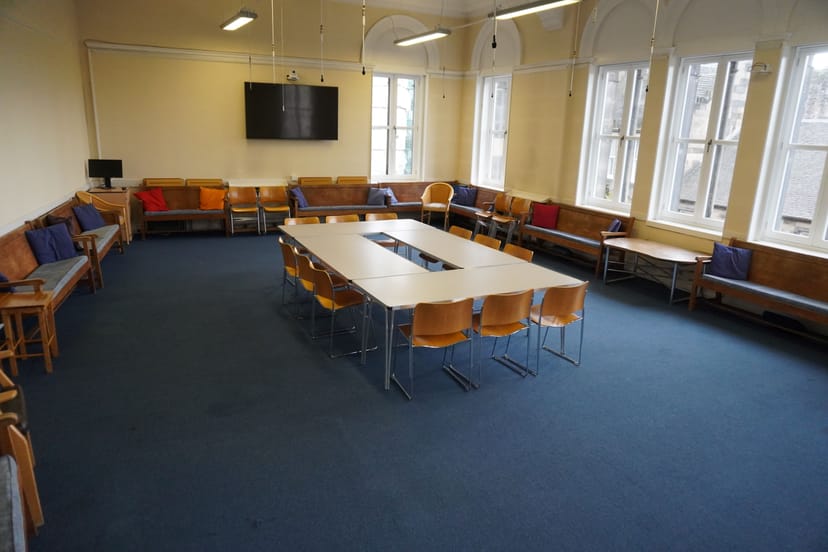 Edinburgh Quaker Meeting House, a versatile room with natural light for gatherings and meetings.
