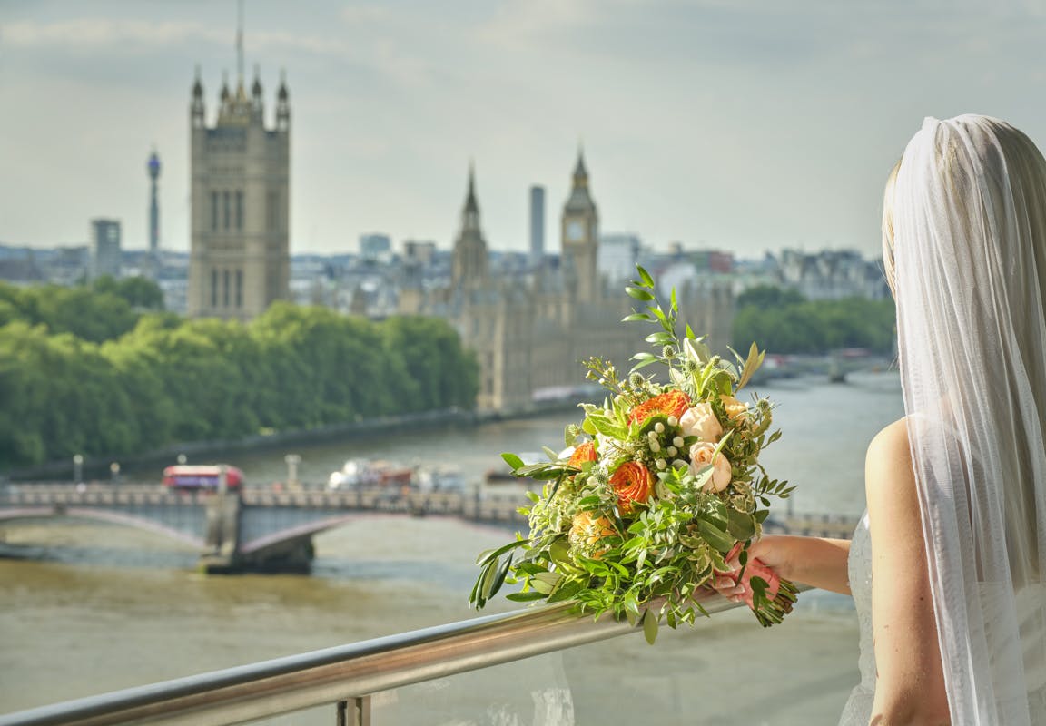 Park Plaza London Riverbank - Riverview Lounge image 1