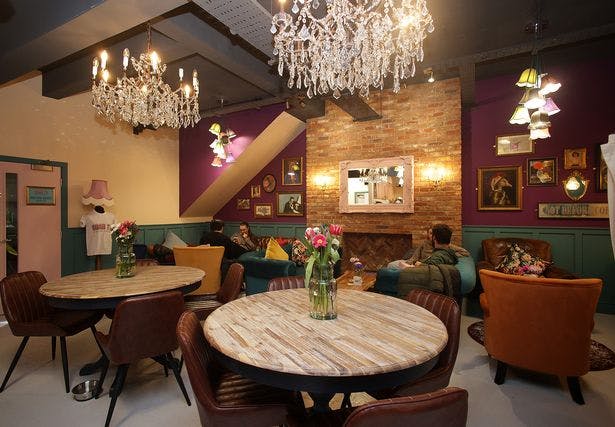 Greater Manchester cafe ...