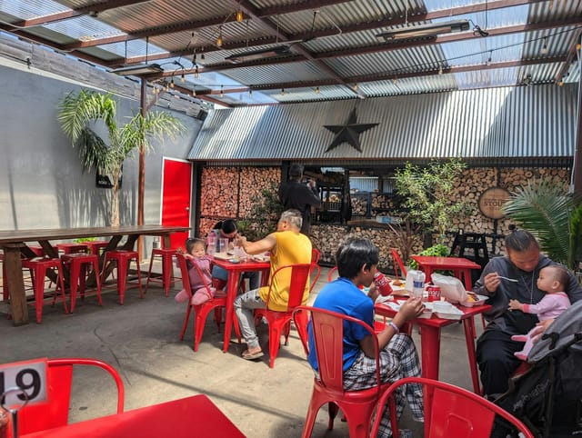 Capelo's Barbecue - >Ryan Chua</a>