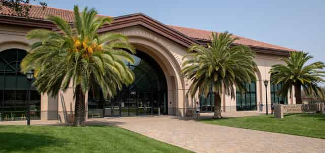 Arrillaga Center for Sports & Recreation