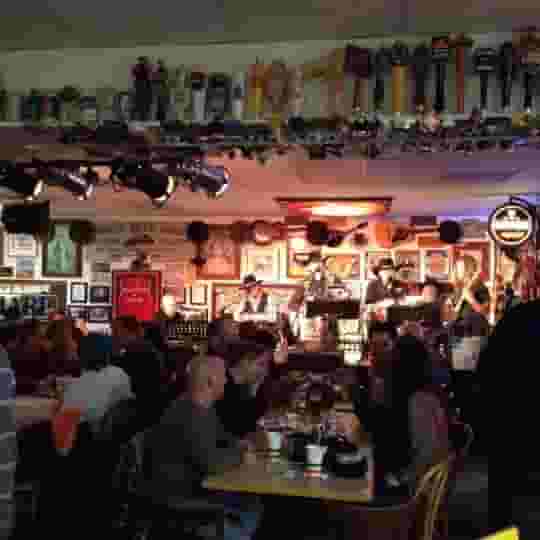 Bar