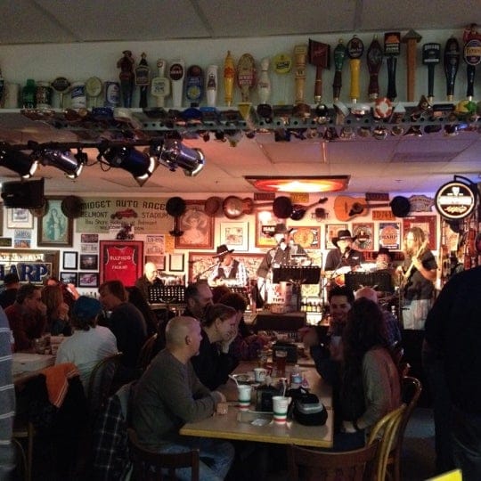 Lively bar at Mission Pizza & Pub, perfect for events and live music gatherings.