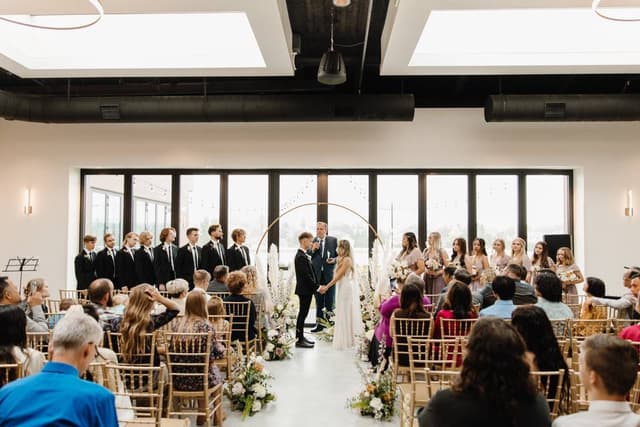 Groom’s Room