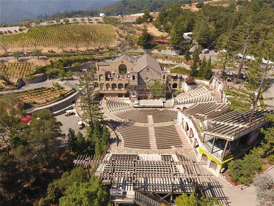 Outdoor amphitheater at The Vineyards of Saratoga, perfect for weddings and concerts.