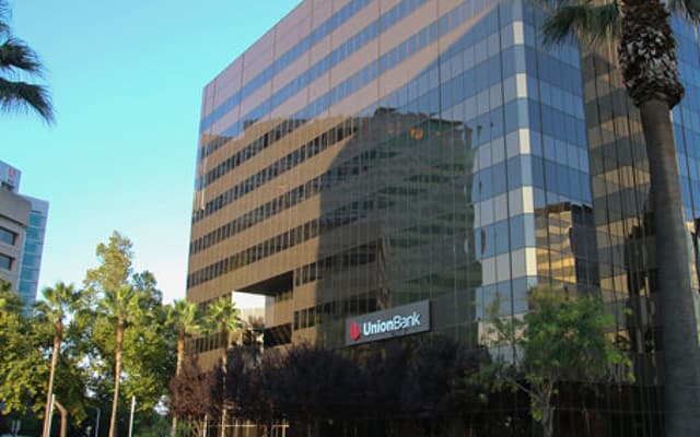 Suite 600