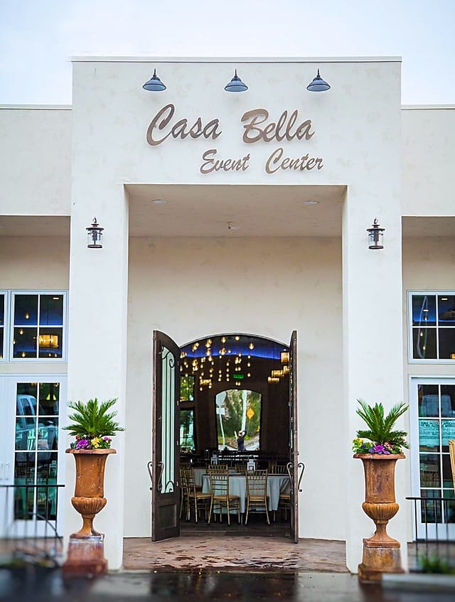 Sunday Wedding at Casa Bella Event ...