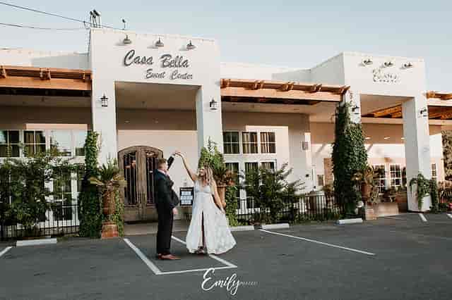Elegant Casa Bella venue in Sunol, perfect for weddings and gatherings with lush greenery.