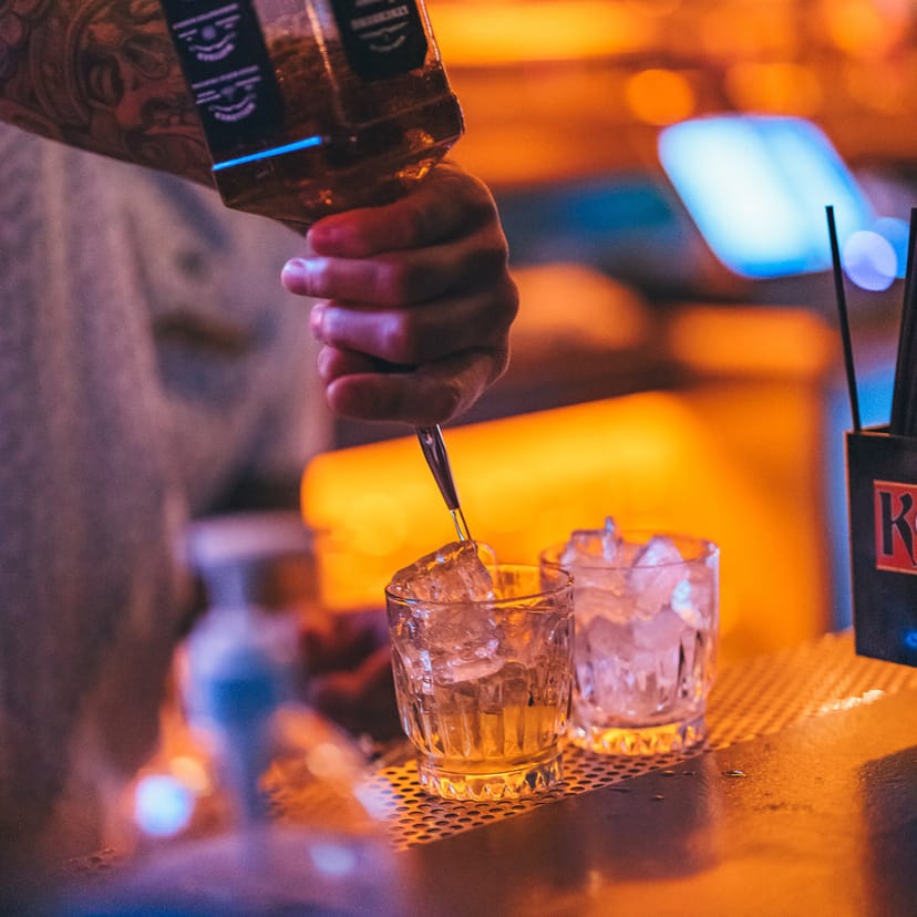 Cardiff & Cocktails – Cardiff Lounge