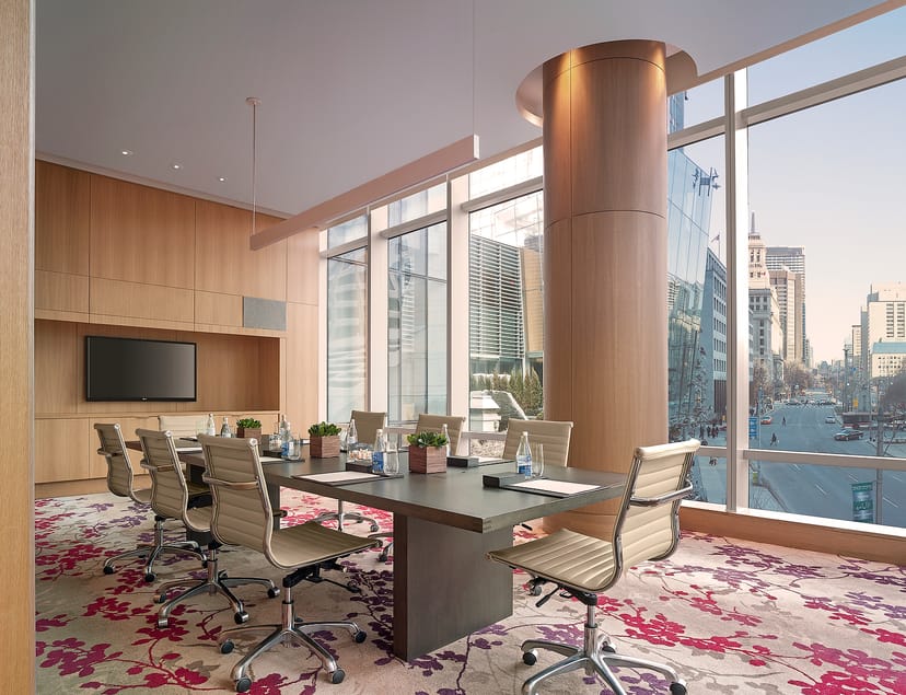 Modern conference room in Shangri-La Toronto, perfect for corporate events and meetings.
