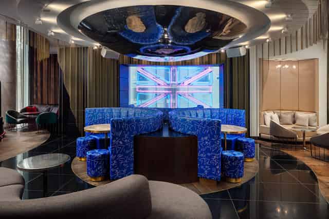W London