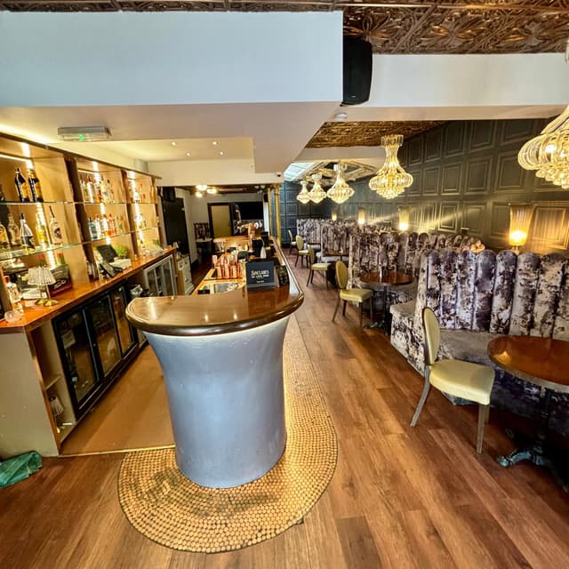 Sinclairs Bar and Rooms