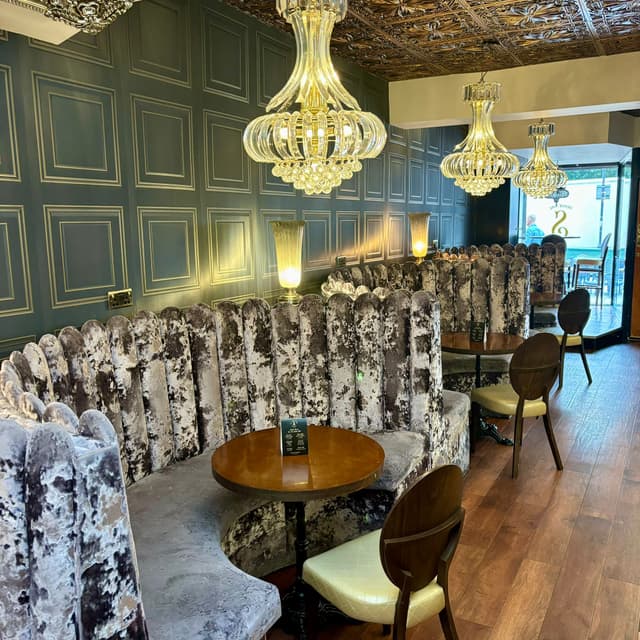 Sinclairs Bar and Rooms