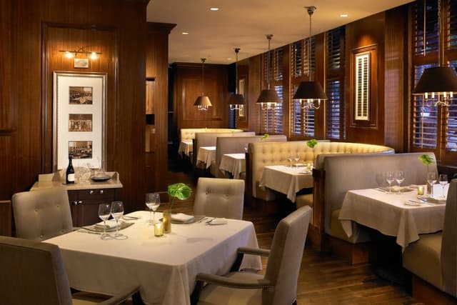 Grant Grill Lounge