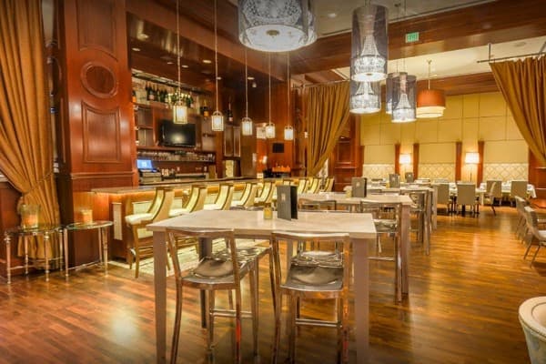 Grant Grill Lounge