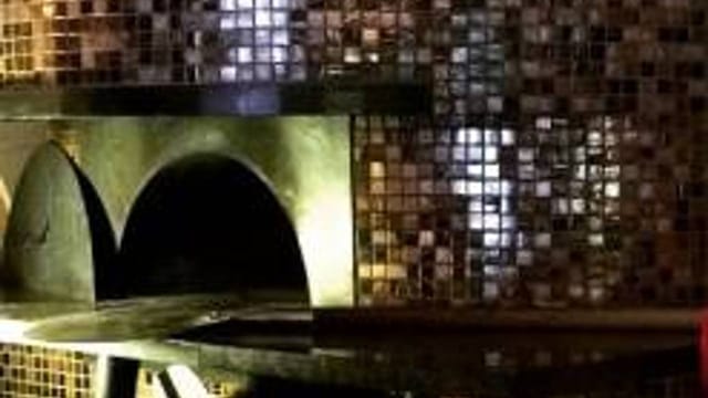 Modern pizza oven in La Campagnola, ideal for culinary events and cooking classes.
